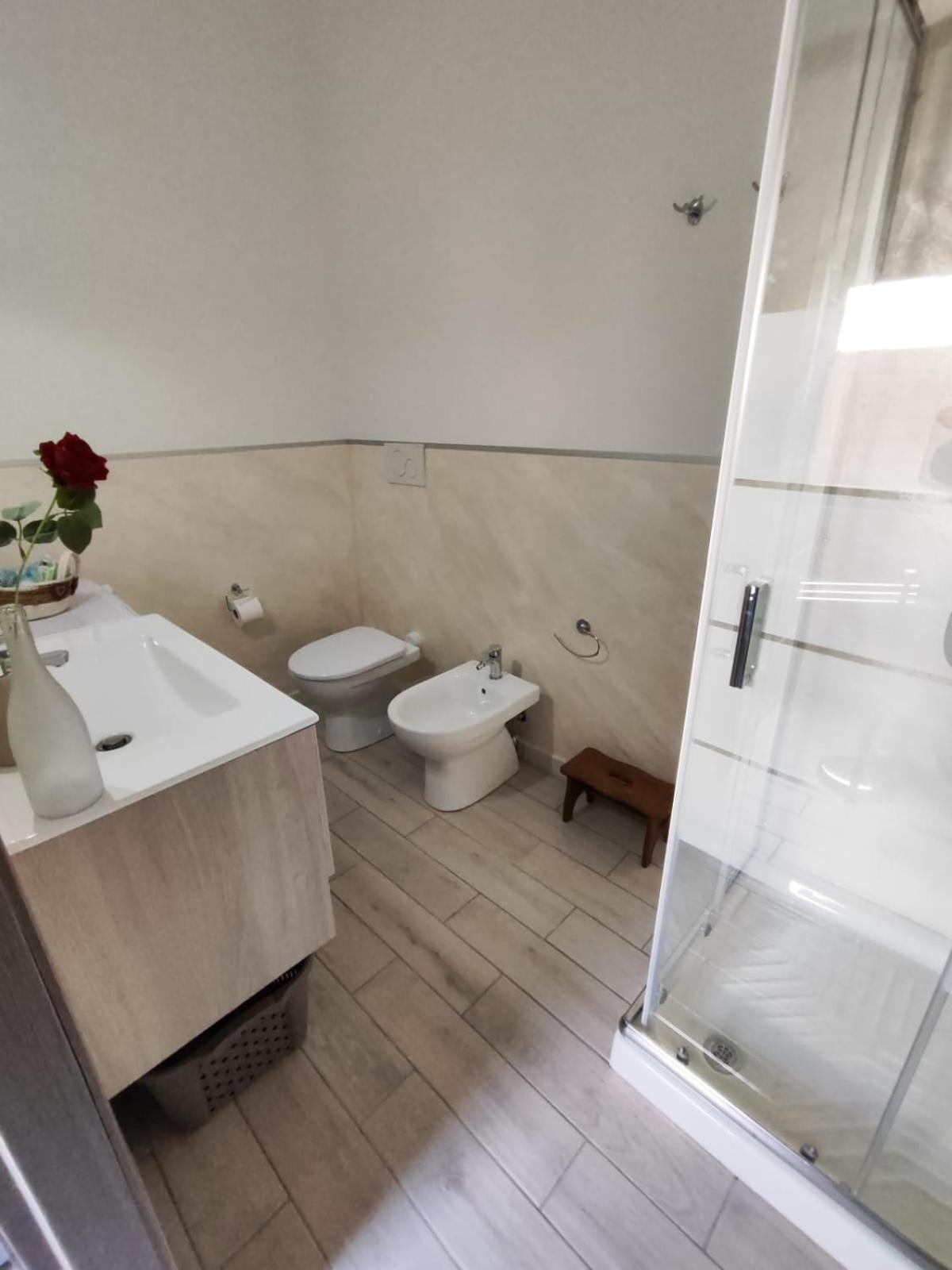 Casa Vacanze Con Giardino I Girasoli - Cin It 09006 - 9 C 2000 R4042- ソルソ エクステリア 写真